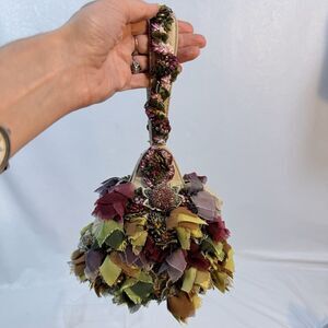 Mary Frances Bombshell Wristlet Bag READ w COA